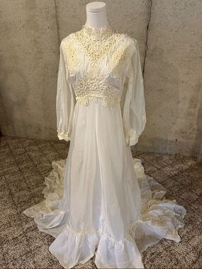 Vintage 1970s Ivory Lace Wedding Dress | Prairie Boho Bridal Gown High Neck